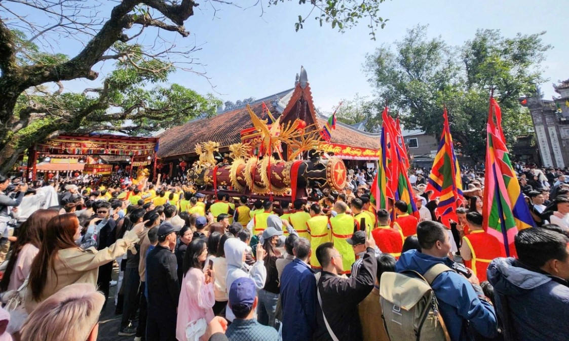 Hội rước pháo Đồng Kỵ